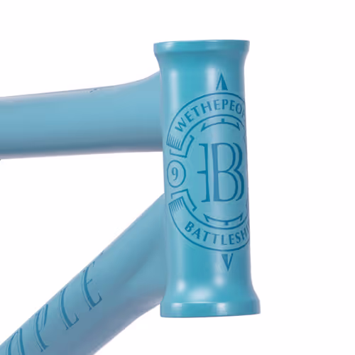 A TALLER 127 MM HEADTUBE NOT ONLY REDUCES THE NEED FOR LOTS OF HEADSET SPACERS FOR A CLEANER LOOK, BUT ALSO ADDS EXTRA STRENGTH TO THE FRAME